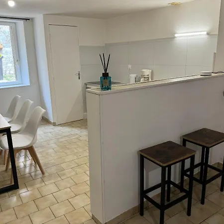 Spacieux & Proche Du Futuroscope 別荘 *