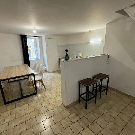 別荘 Spacieux & Proche Du Futuroscope *